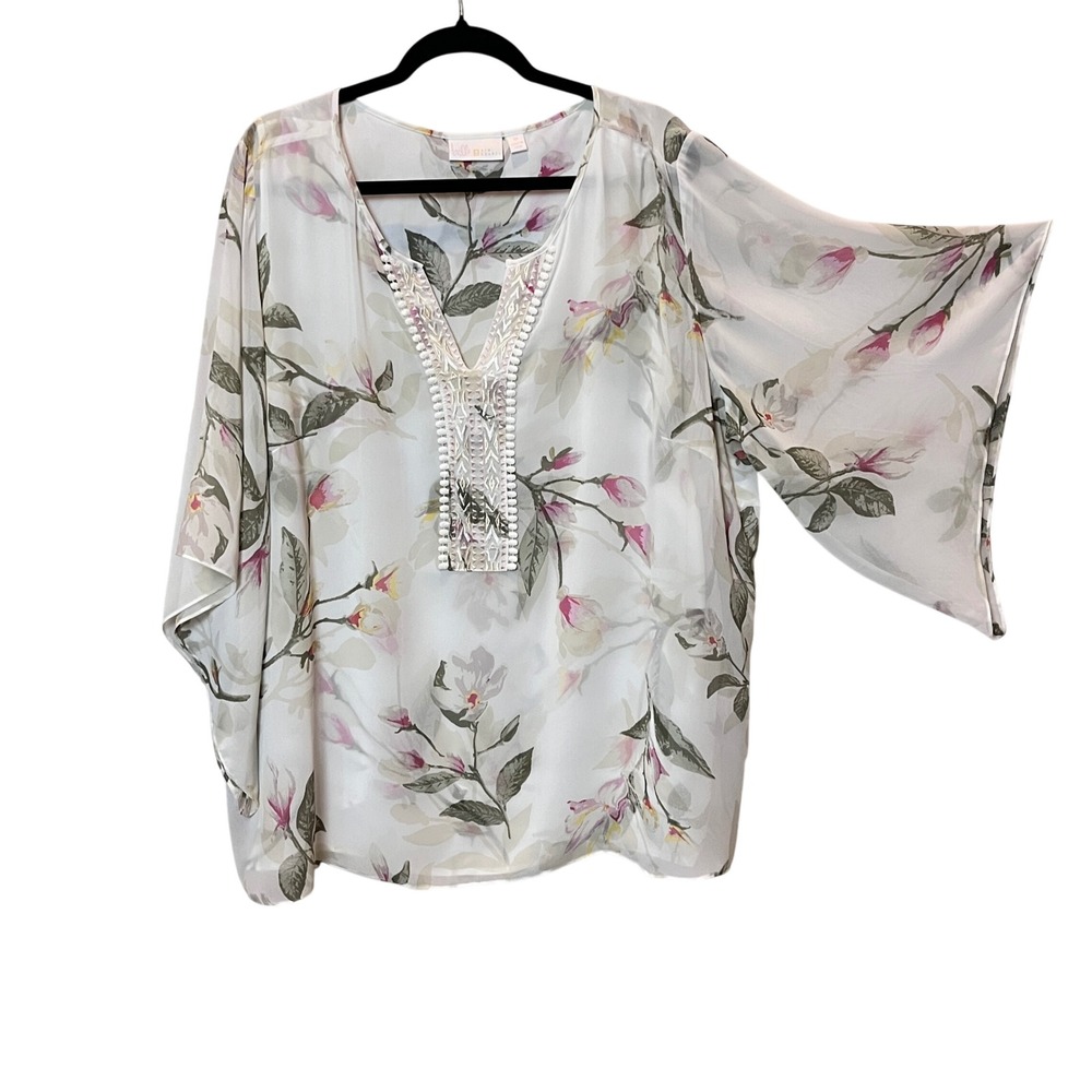 Belle Kim Gravel 2X White Floral Tunic Top Embellished‎ Bloomcore Resort Cottage